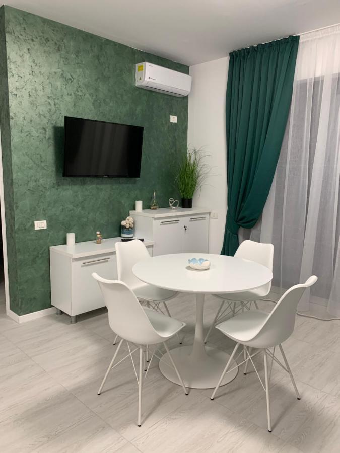 Aparthotel Apartament Alexandra à Mamaia Extérieur photo